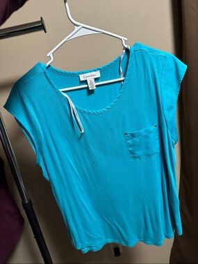Calvin Klein Women's Turquoise Short Sleeve Pocket Tee